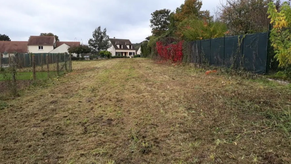 Terrain à bâtir à Chamigny (77260)