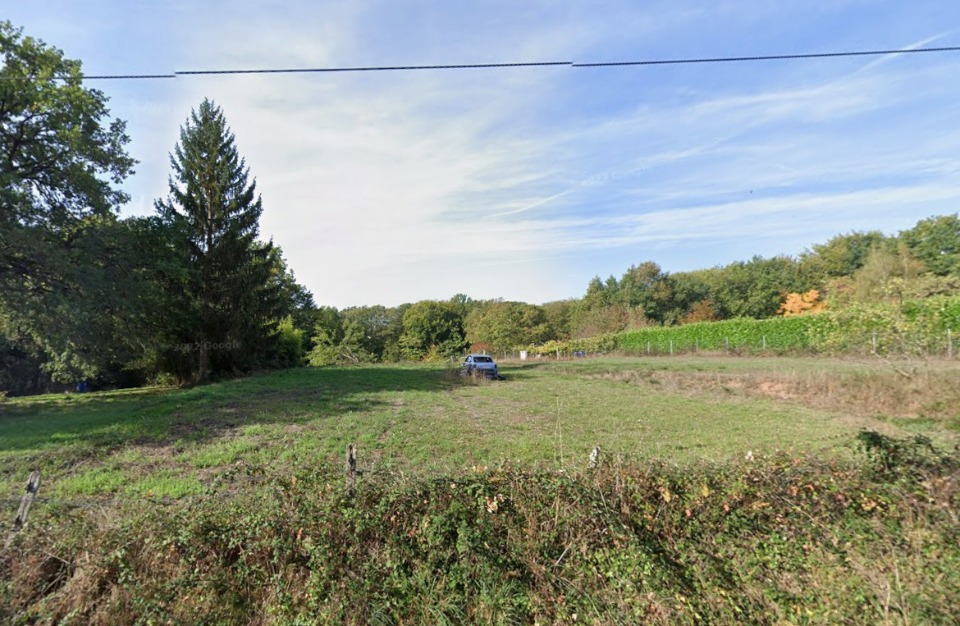 Terrain à bâtir à Leyme (46120)