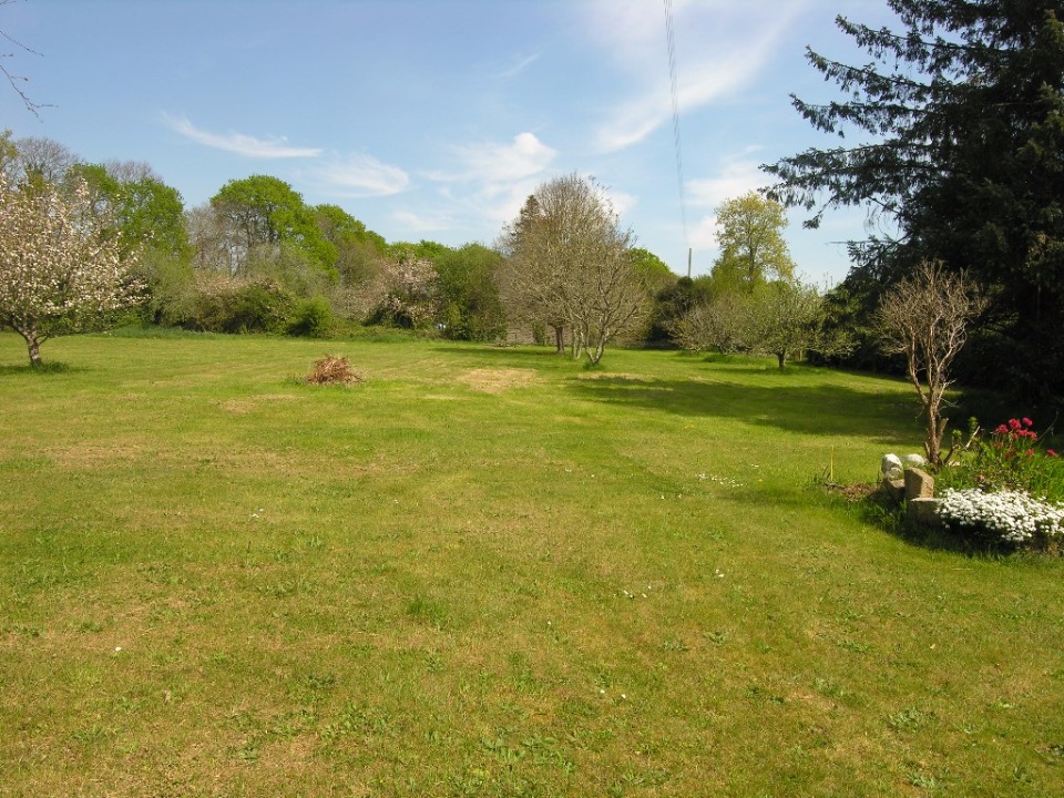 Terrain à bâtir à Romagne (33760)