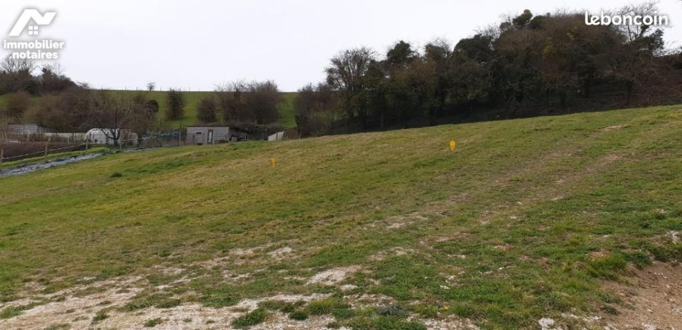 Terrain à bâtir à Foucarmont (76340)