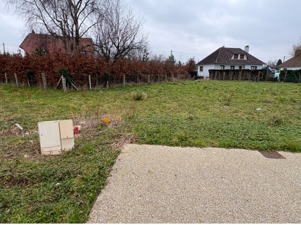 Terrain à bâtir à Valliquerville (76190)