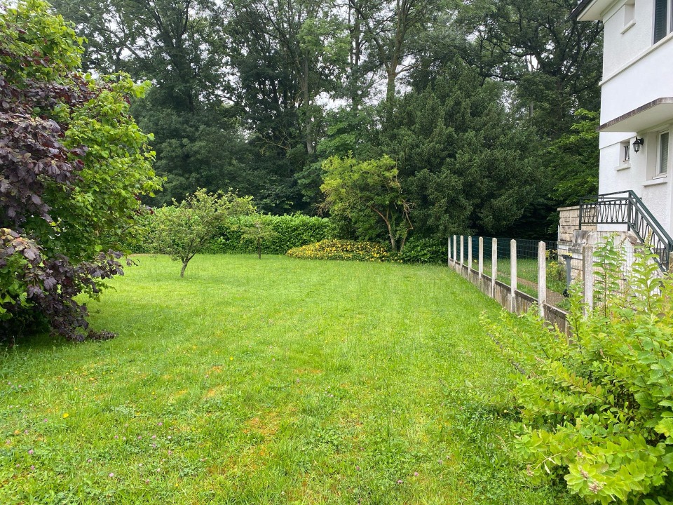 Terrain à bâtir à Longvilliers (78730)