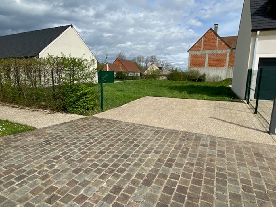 Terrain à bâtir à Russy-Bémont (60117)