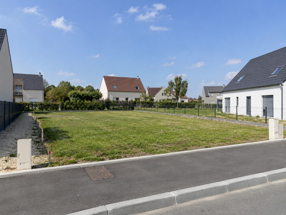 Terrain à bâtir à Précy-sur-Oise (60460)