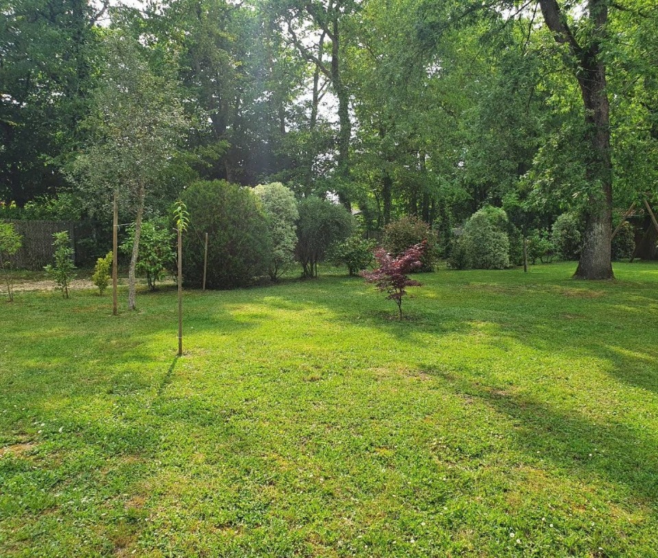 Terrain à bâtir à Chanteloup-en-Brie (77600)