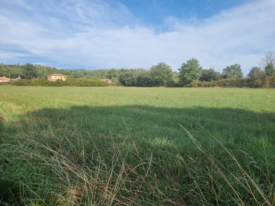 Terrain à bâtir à Régusse (83630)