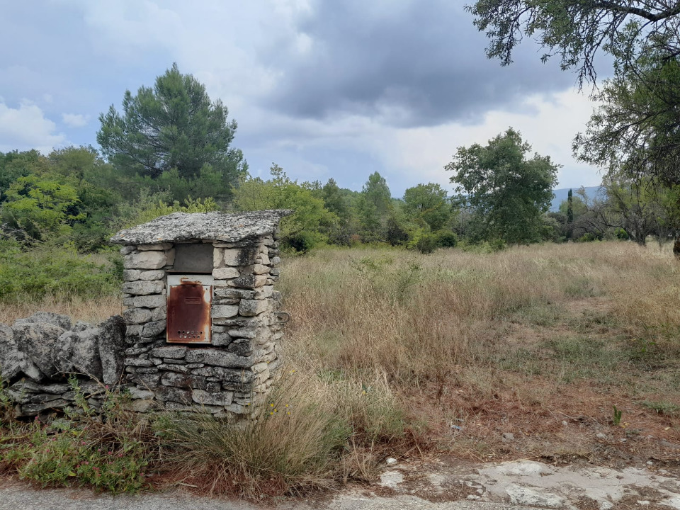 Terrain à bâtir à Beaumettes (84220)