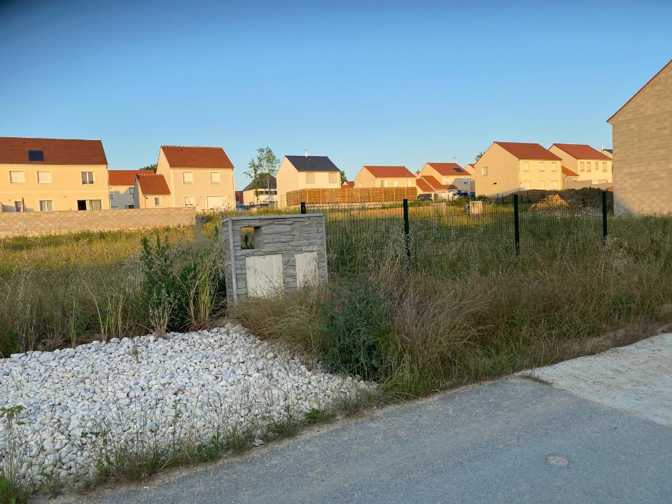 Terrain à bâtir à Crouy-sur-Ourcq (77840)