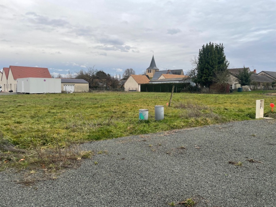 Terrain à bâtir à Villaines-sous-Malicorne (72270)