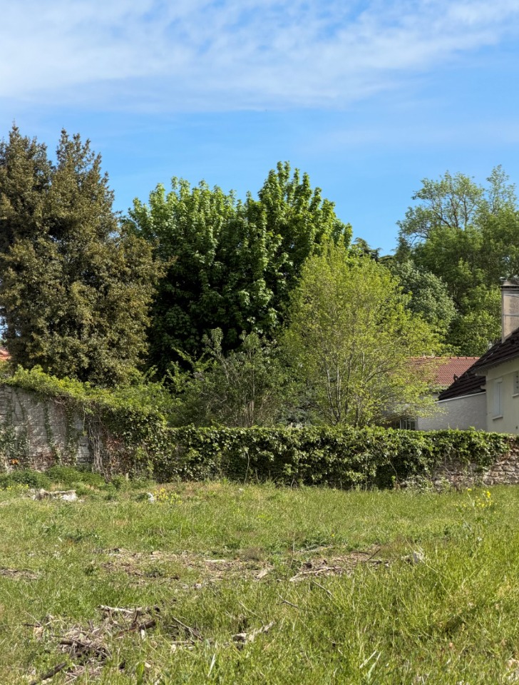 Terrain à bâtir à Villiers-sur-Orge (91700)