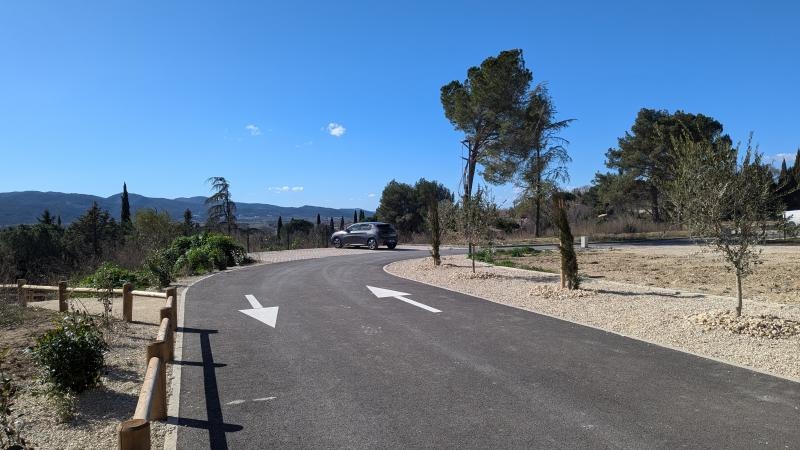 Terrain à bâtir à Cadenet (84160)