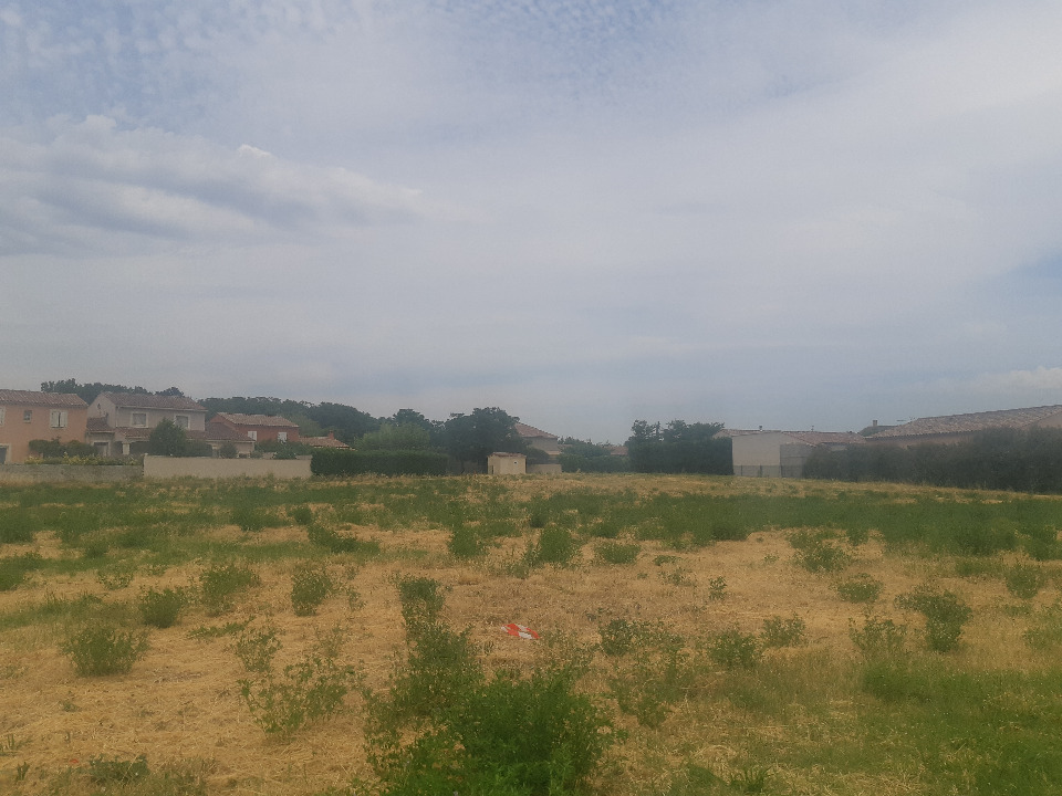 Terrain &agrave; b&acirc;tir &agrave; Avignon (84000)