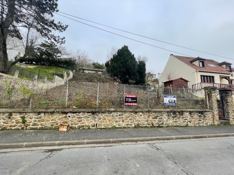 terrain viabilisé disponible à Montigny-lès-Cormeilles (95370)