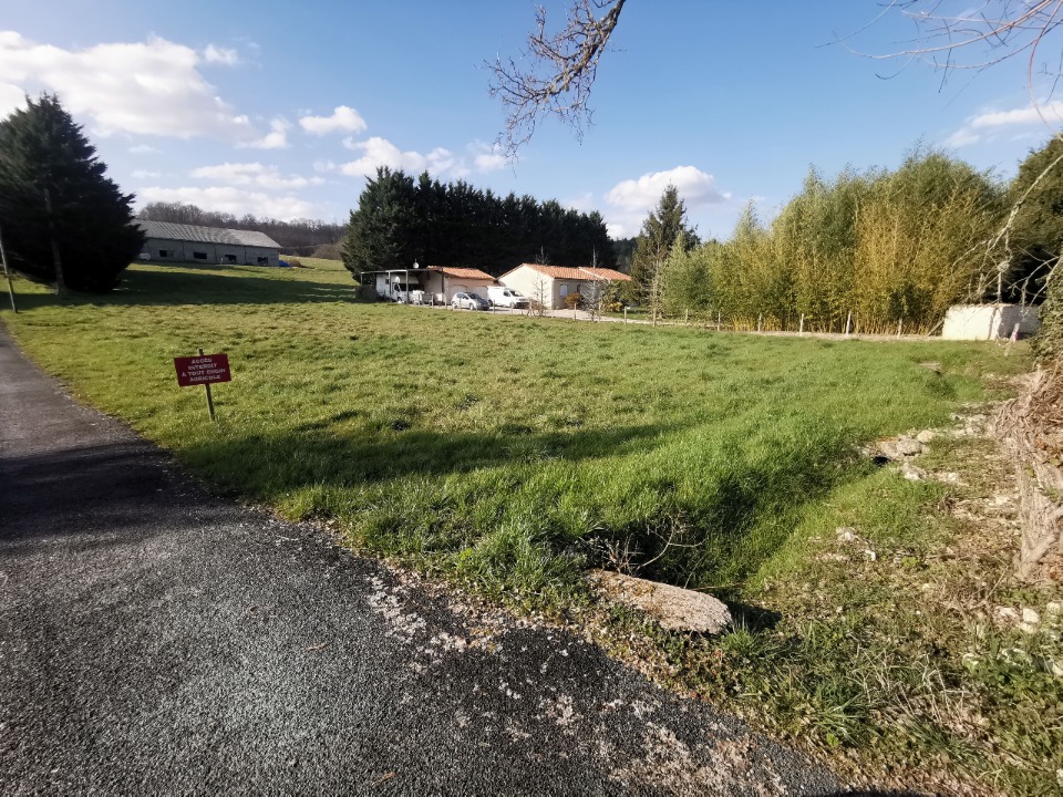 AL2099777 - Terrain/Terre - Périgueux