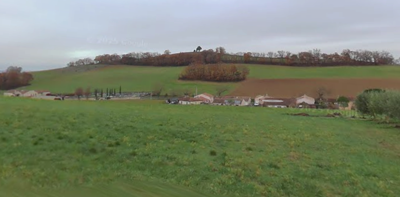 Terrain à Carlus