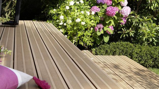 Terrasse en bois composite