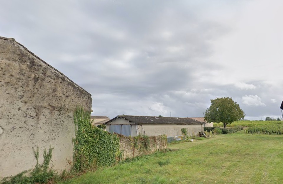Parcelle de terrain à batir viabilisé de 700m2 disponible à Saint-Pierre-de-Mons