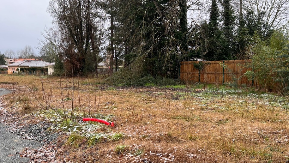 terrain constructible viabilisé en vente à Camblanes-et-Meynac