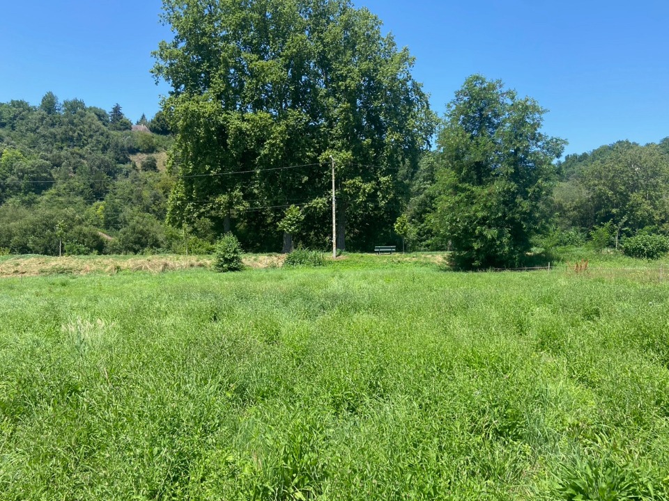 terrain constructible viabilisé à Lalinde (24150)