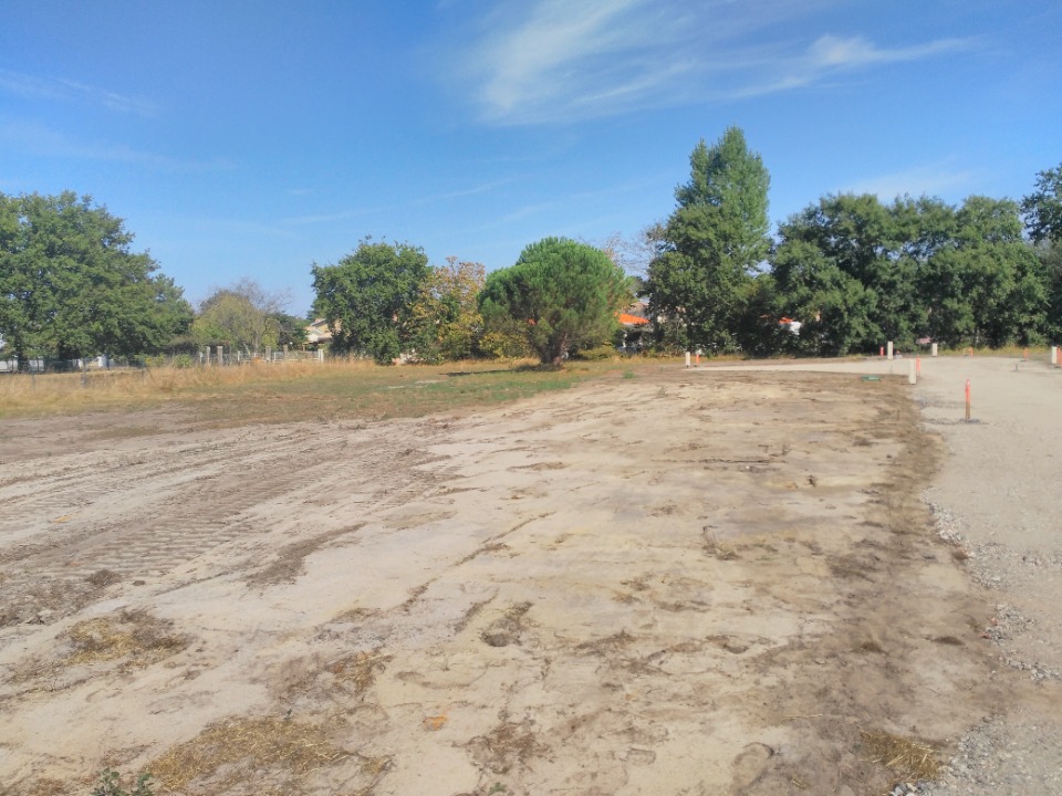 terrain à batir viabilisé de 560m2 en vente à Mios (33380)