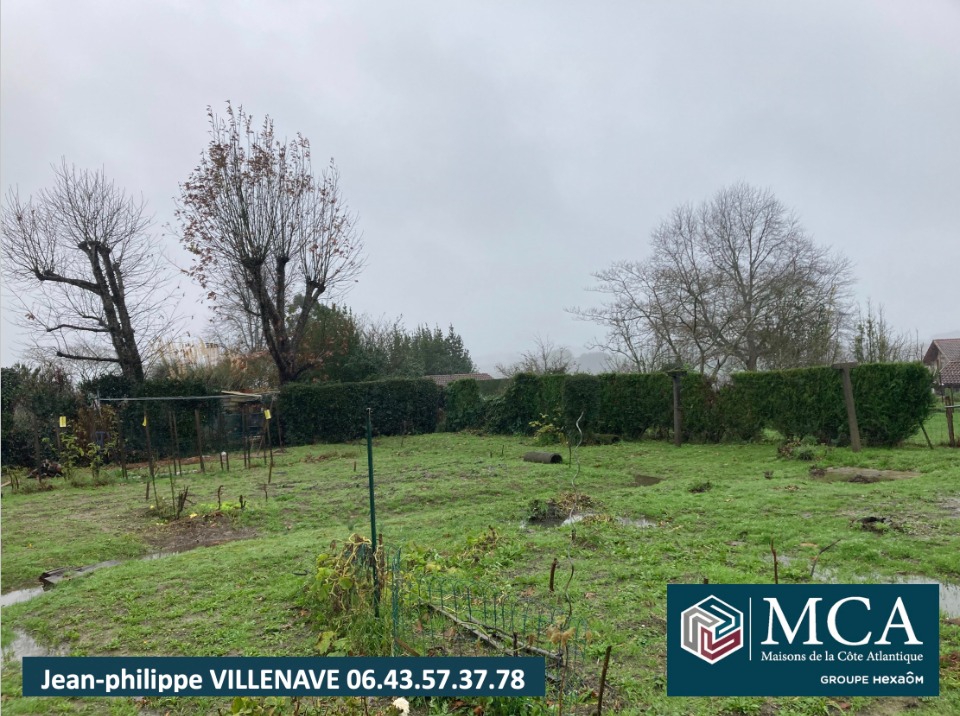 terrain constructible de 534m2 à Larressore (64480)