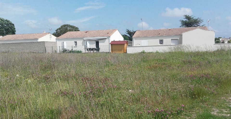 terrain à batir viabilisé de 379m2 à Saint-Georges-de-Didonne