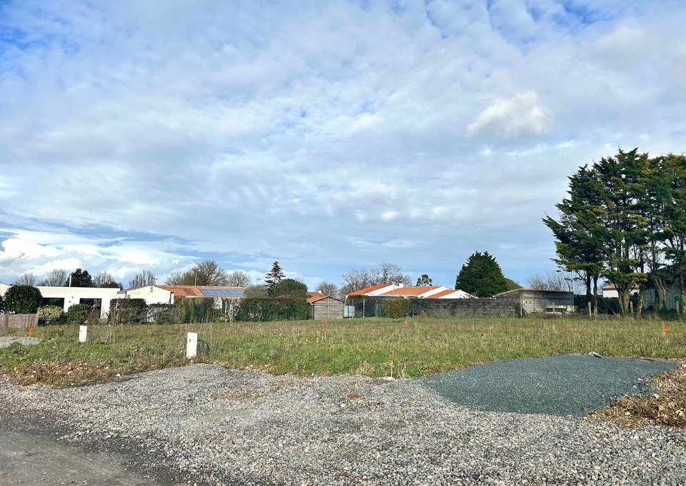 terrain constructible disponible à Saint-Médard-d'Aunis (17220)