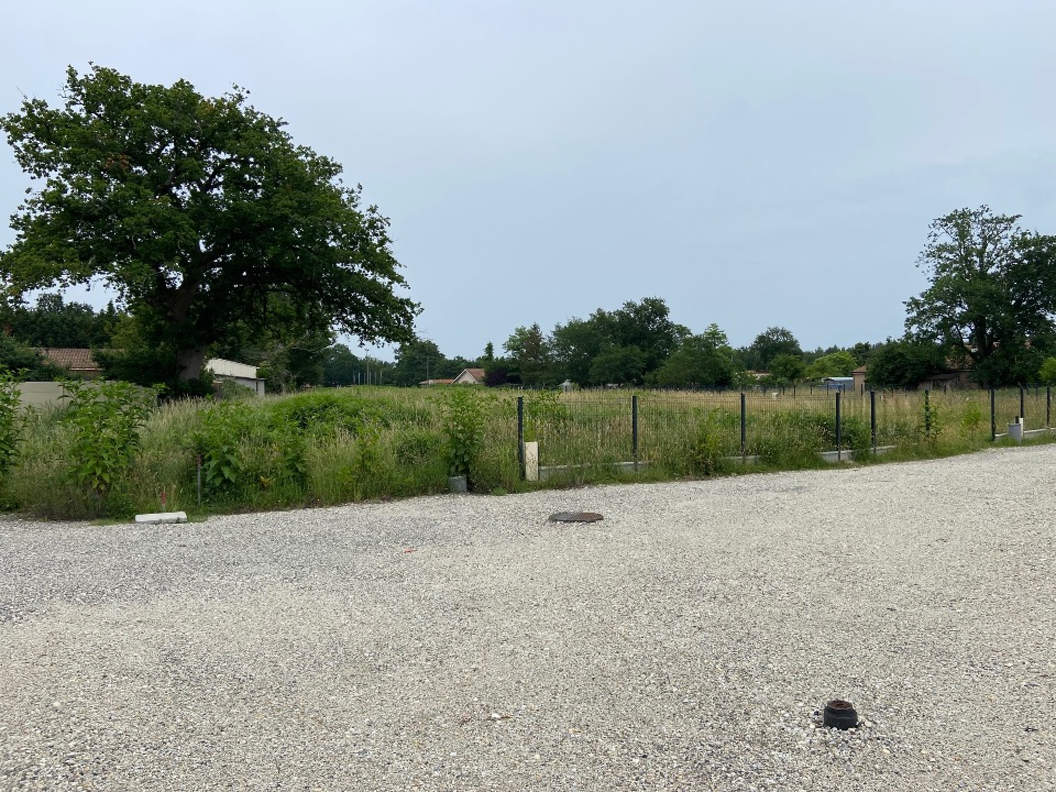 Acheter un terrain constructible viabilisé de 401m2 à Hourtin (33990)