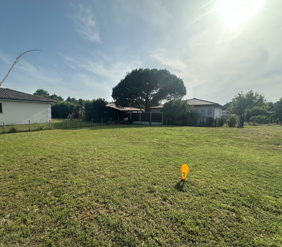 Parcelle de terrain à vendre viabilisé disponible à Belin-Béliet