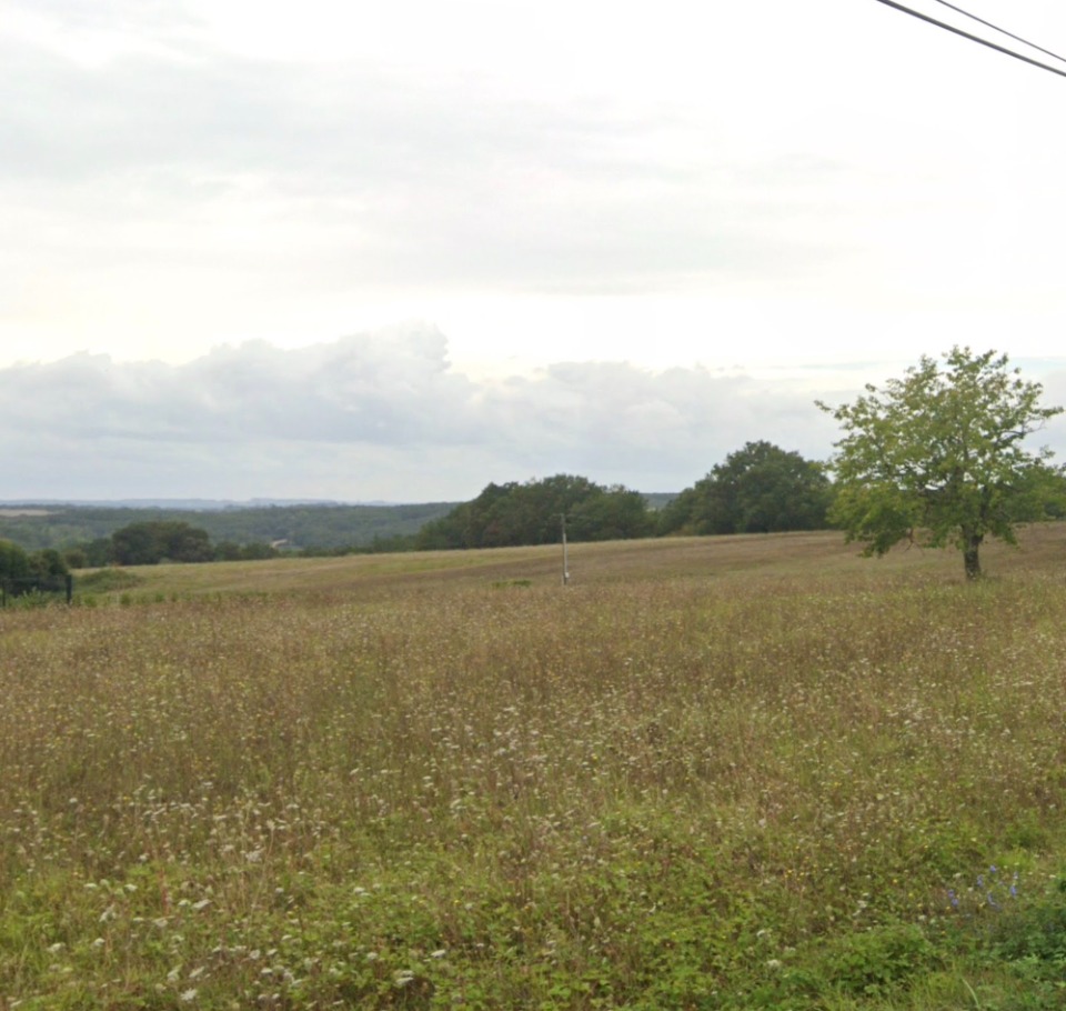 Charmant terrain à vendre en vente à Monsac (24440)