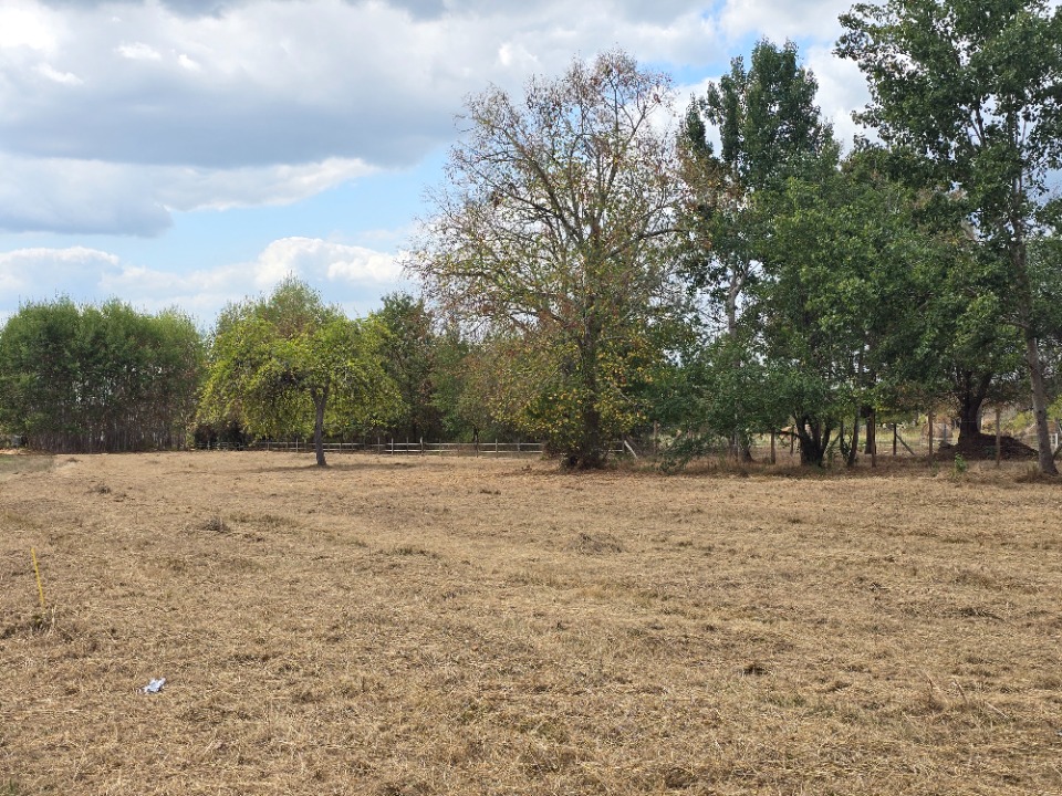 terrain à vendre viabilisé de 919m2 disponible à La Force