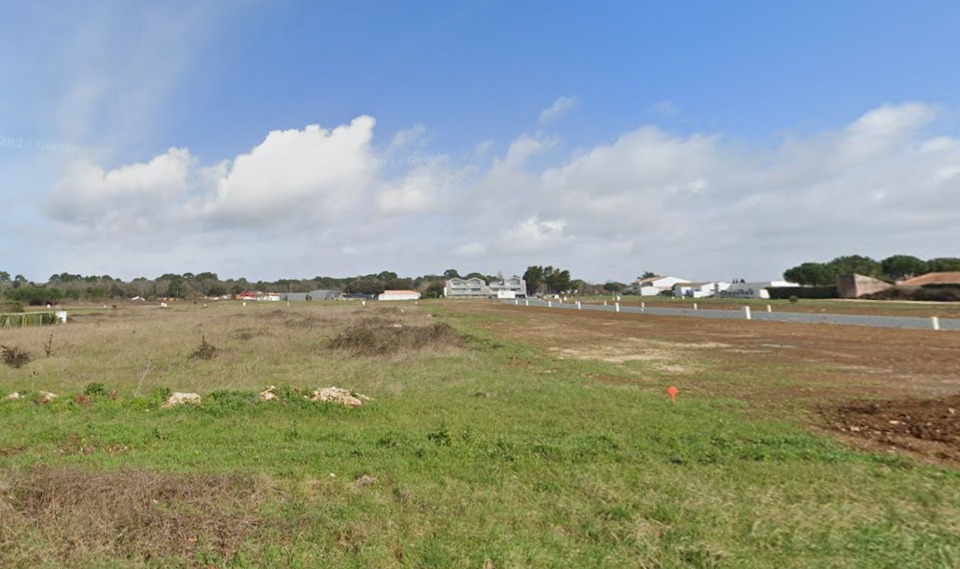 Joli terrain constructible viabilisé de 356m2 en vente à Saint-Palais-sur-Mer (17420)