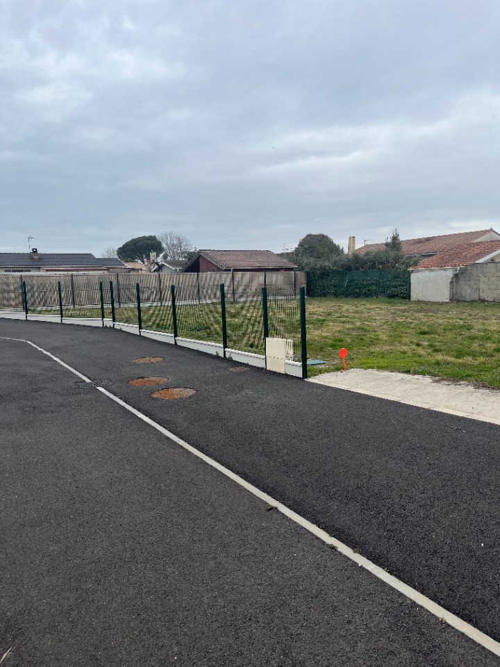 terrain à vendre viabilisé de 400m2 en vente à Saint-Médard-en-Jalles (33160)