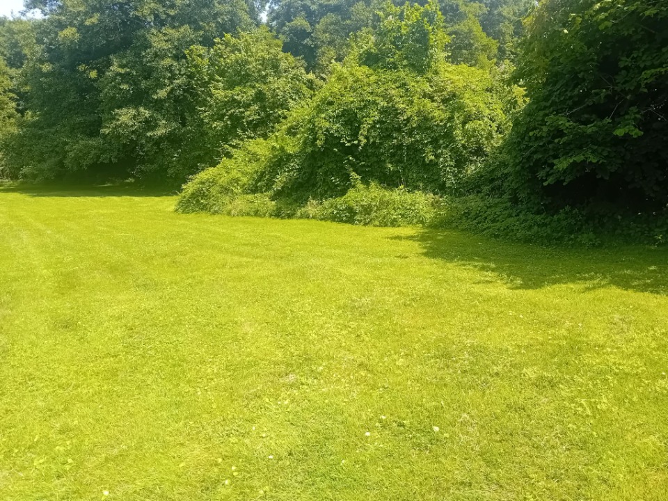 Très beau terrain à batir de 350m2 disponible à Arès (33740)