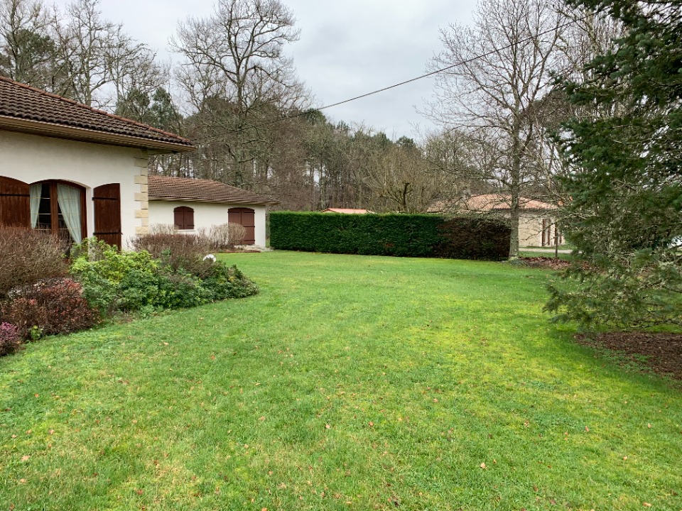 terrain à construire viabilisé de 500m2 à Arbanats (33640)