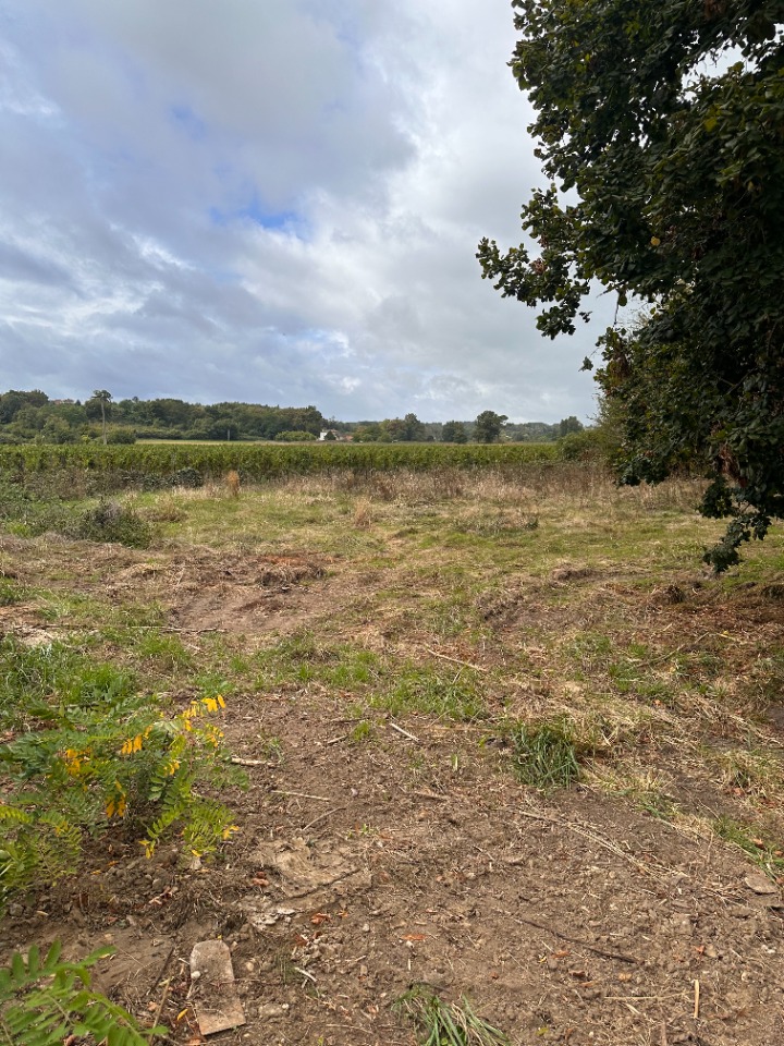 Parcelle de terrain constructible viabilisé de 1103m2 à Génissac