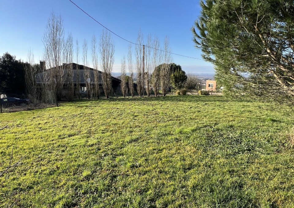 Parcelle de terrain à vendre de 998m2 disponible à Marmande (47200)