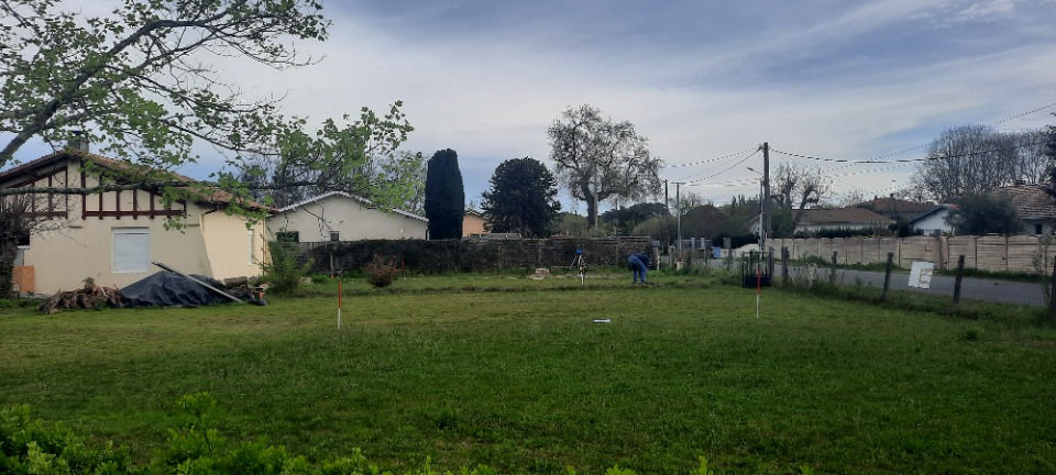 Superbe terrain à batir à Biganos