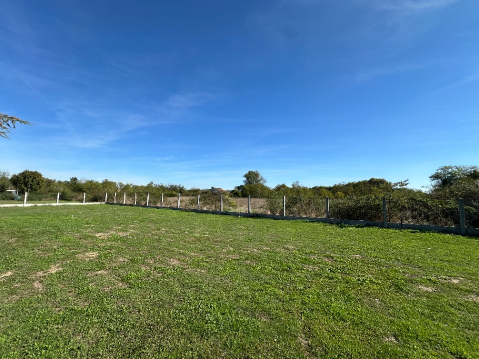 Joli terrain à batir de 900m2 en vente à Cadaujac (33140)
