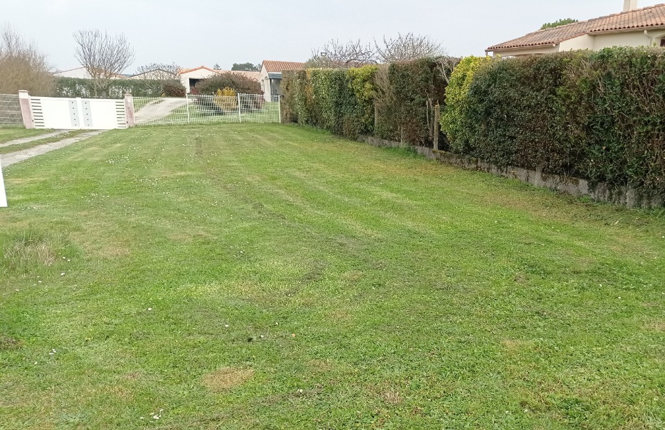 Charmant terrain constructible viabilisé de 557m2 à Meschers-sur-Gironde