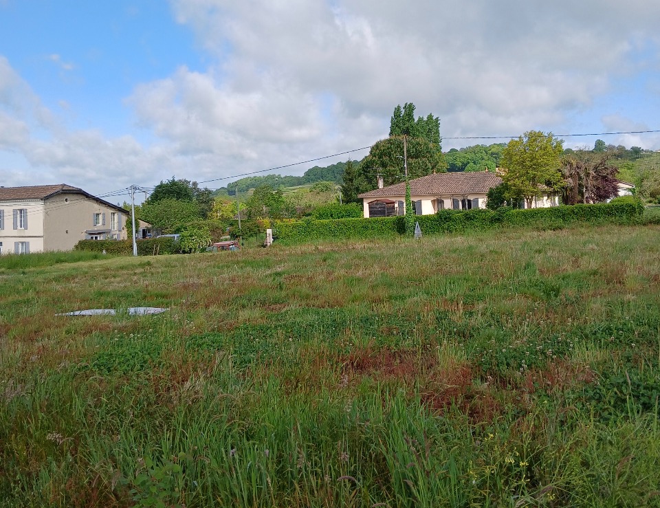 terrain constructible viabilisé de 702m2 à Langon (33210)