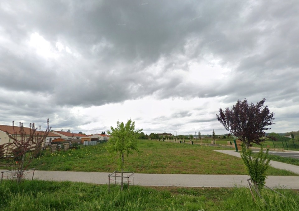 Parcelle de terrain en vente à Sainte-Bazeille