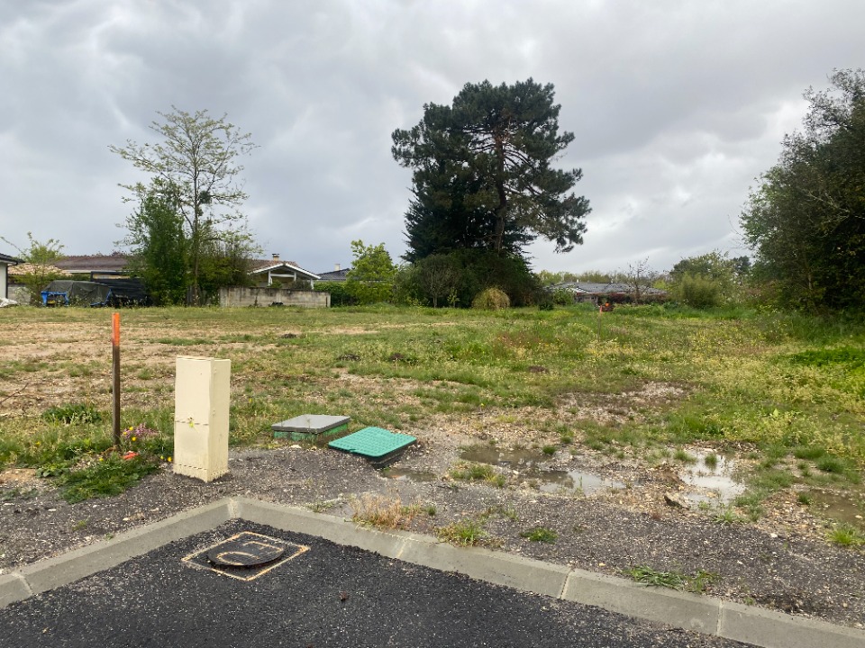 terrain viabilisé à Saint-Médard-en-Jalles (33160)