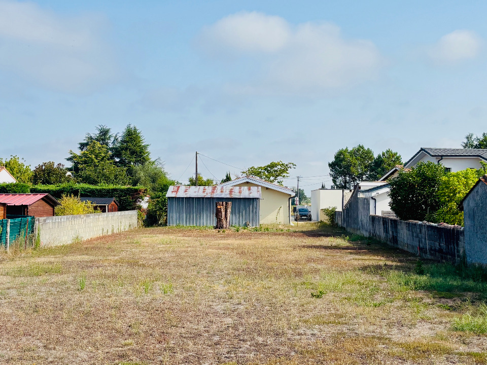 Sublime terrain à batir de 540m2 disponible à Parempuyre