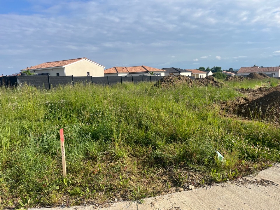 terrain à vendre viabilisé à Estillac (47310)