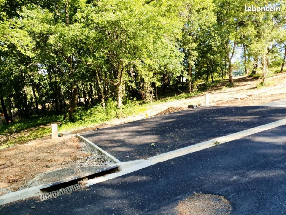 Ravissant terrain constructible viabilisé de 500m2 en vente à Léognan (33850)