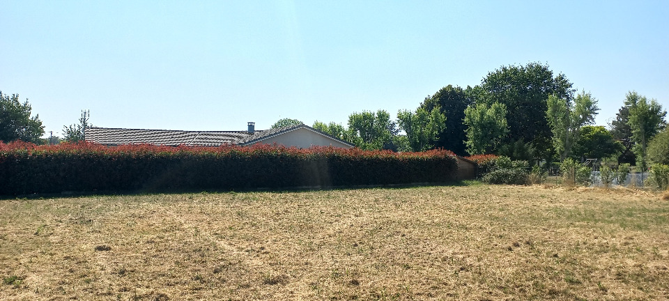 terrain constructible de 1000m2 à Le Pizou (24700)