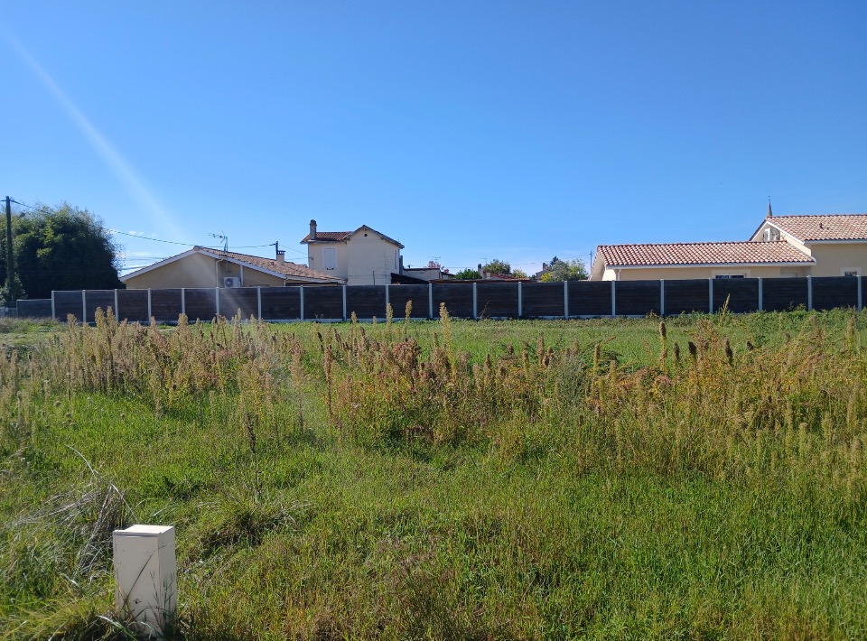 Parcelle de terrain constructible de 542m2 en vente à Cussac-Fort-Médoc (33460)