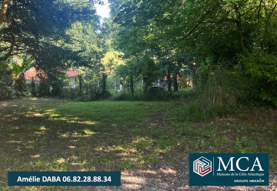 Magnifique terrain constructible viabilisé de 2472m2 disponible à Saint-Martin-de-Seignanx (40390)