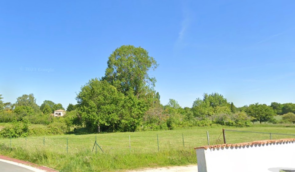 terrain à vendre viabilisé de 558m2 en vente à Saint-Palais-sur-Mer (17420)